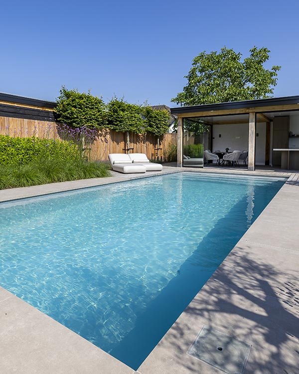 Zwembadlatenaanleggenbouwkundig • Gras en Groen website