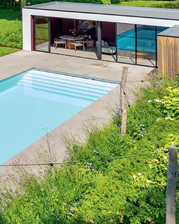 Gastenverblijftuinplatdak • Gras en Groen website