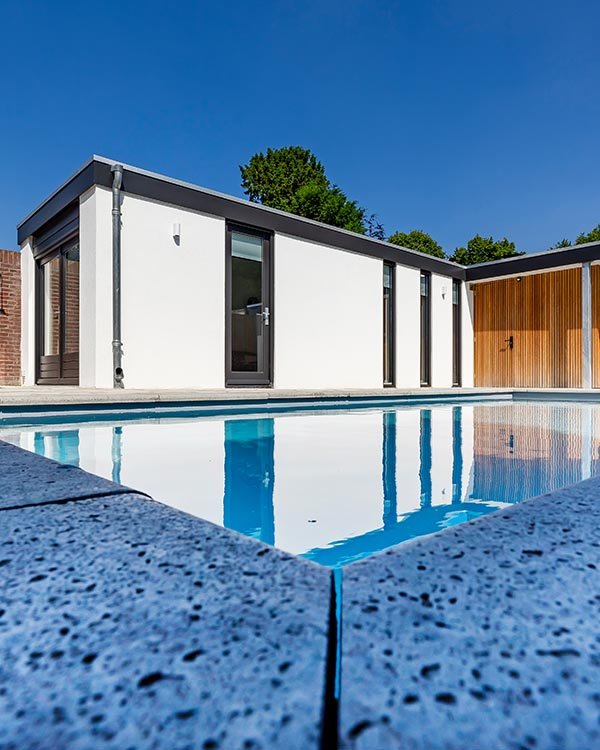 Gastenverblijftuinschuur • Gras en Groen website