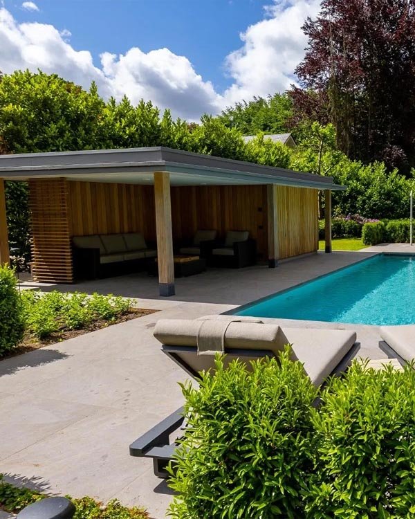 Luxepoolhousetechnische ruimte • Gras en Groen website