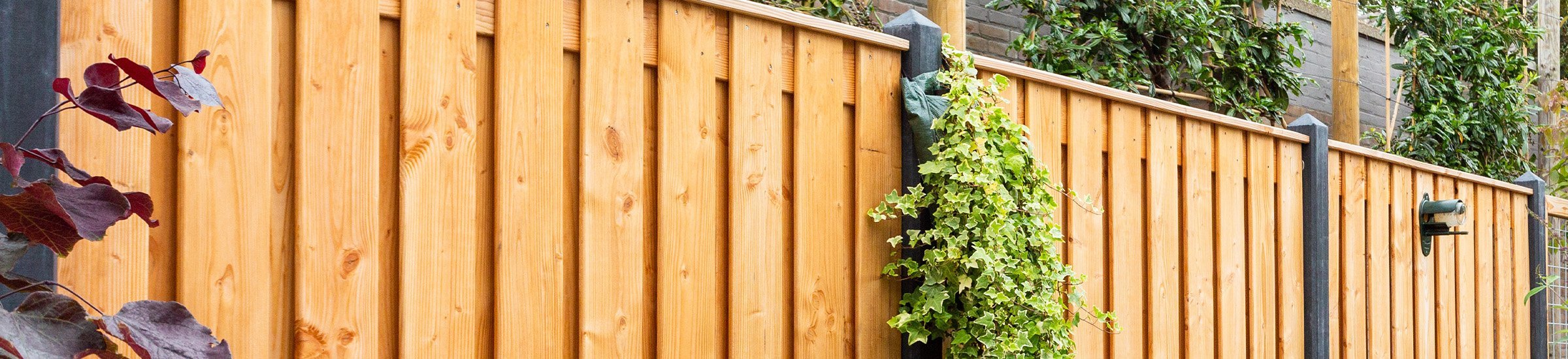 Houtbetonschutting • Gras en Groen website