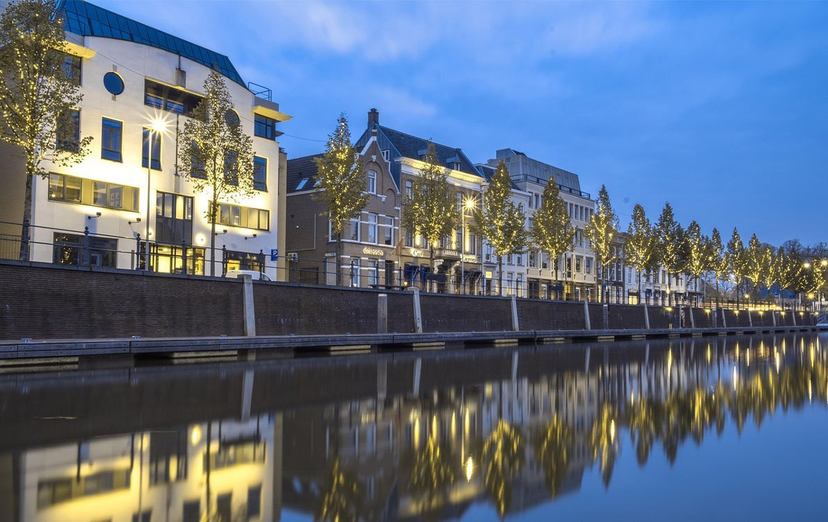 Schuttingplaatseninbreda1 • Gras en Groen website