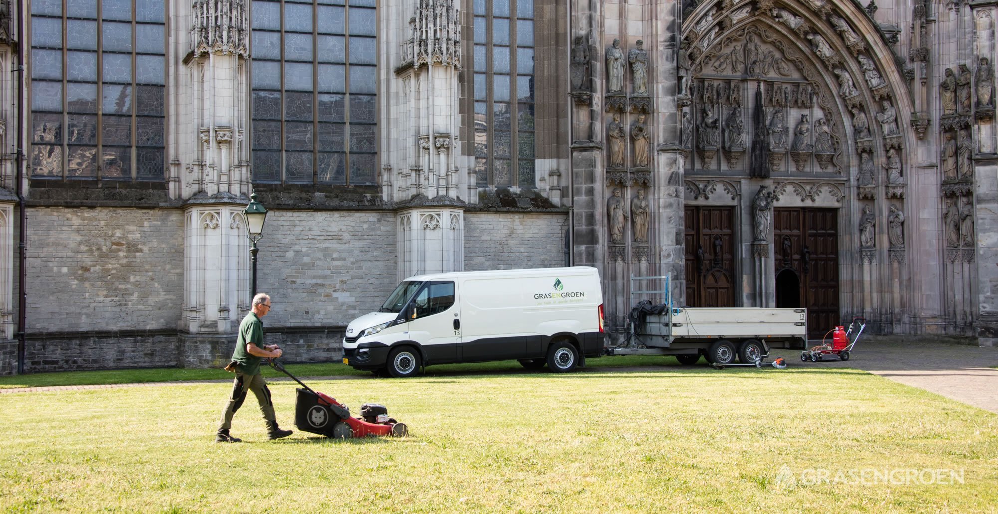 Tuinonderhoudsintjankathedraal'shertogenbosch16 • Gras en Groen website