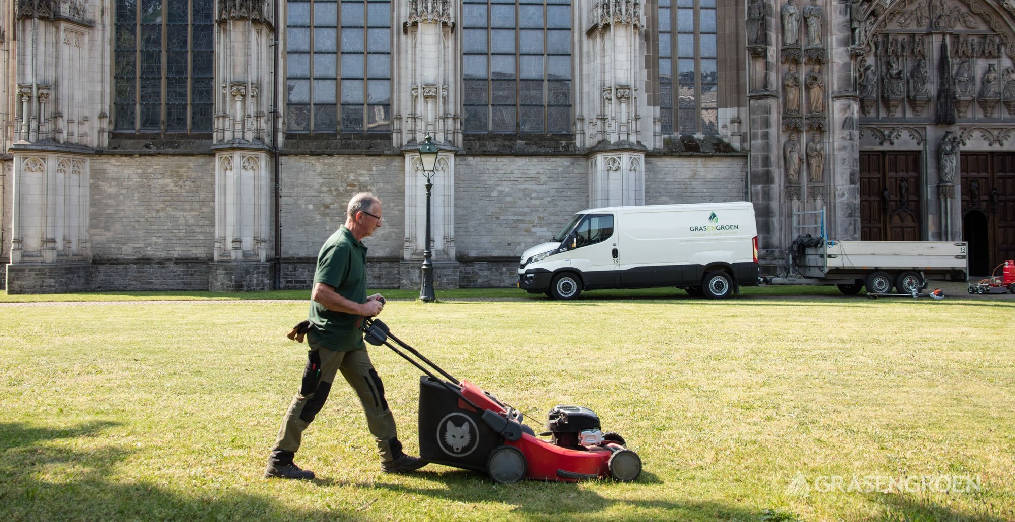 Tuinonderhoudsintjankathedraal'shertogenbosch17 • Gras en Groen website