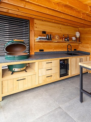 Poolhousebuitenkeuken • Gras en Groen website