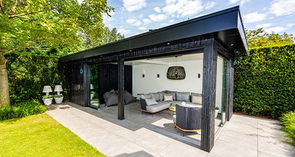 Buitenverblijf in de tuin? Maak vrijblijvend een afspraak!